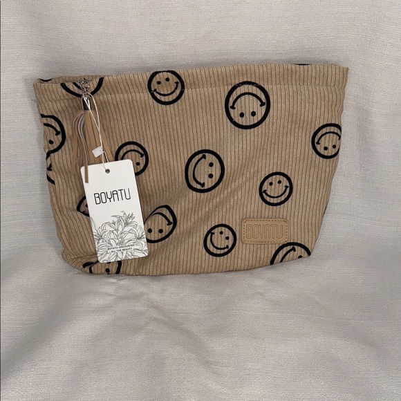boyatu Handbags - BOYATU Smiley Face Beauty Bag